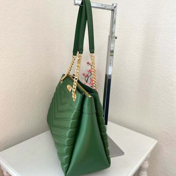 Michael Kors Whitney Medium Quilted Tote Bag - Picture 4 of 10